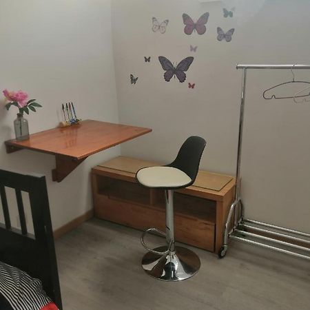 Ferienwohnung Petit Cocon Pour 1 Personne Argenteuil Exterior foto