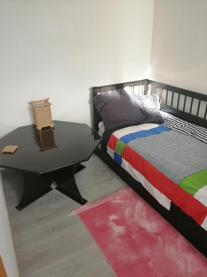 Ferienwohnung Petit Cocon Pour 1 Personne Argenteuil Exterior foto
